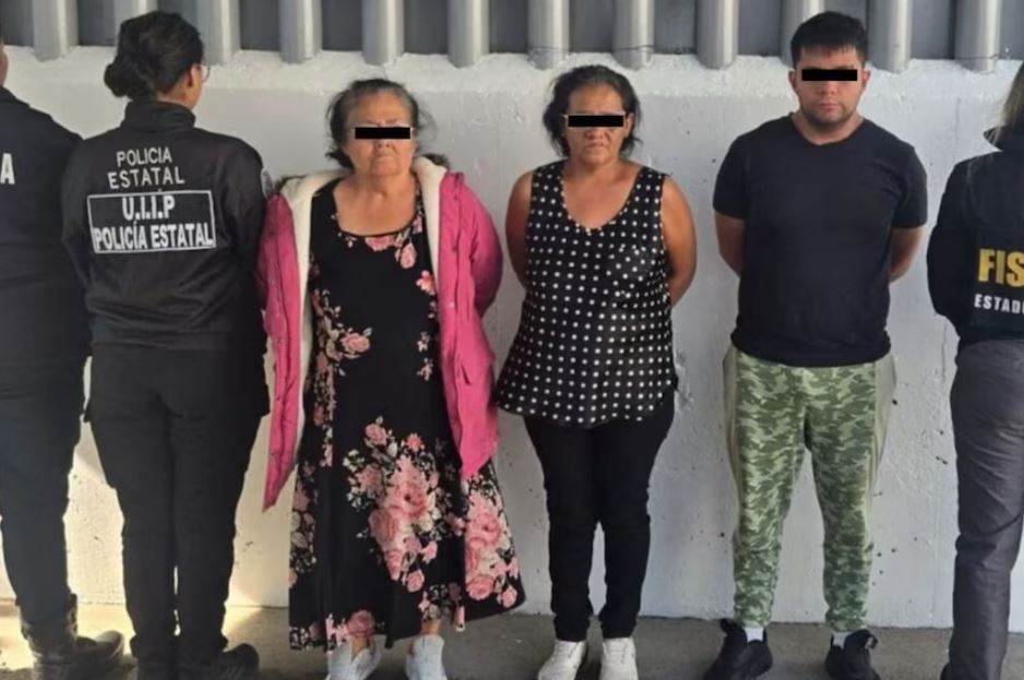 Foto: Cortesía Detención de Carlota y sus hijos por homicidio en Chalco