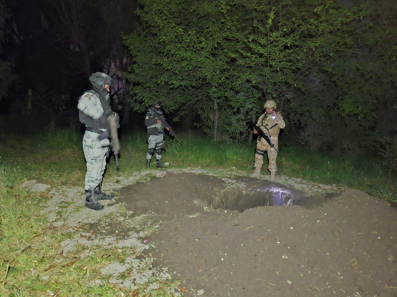 Fuga de gas por toma clandestina moviliza a cuerpos de emergencia en límites de Nativitas y Huejotzingo