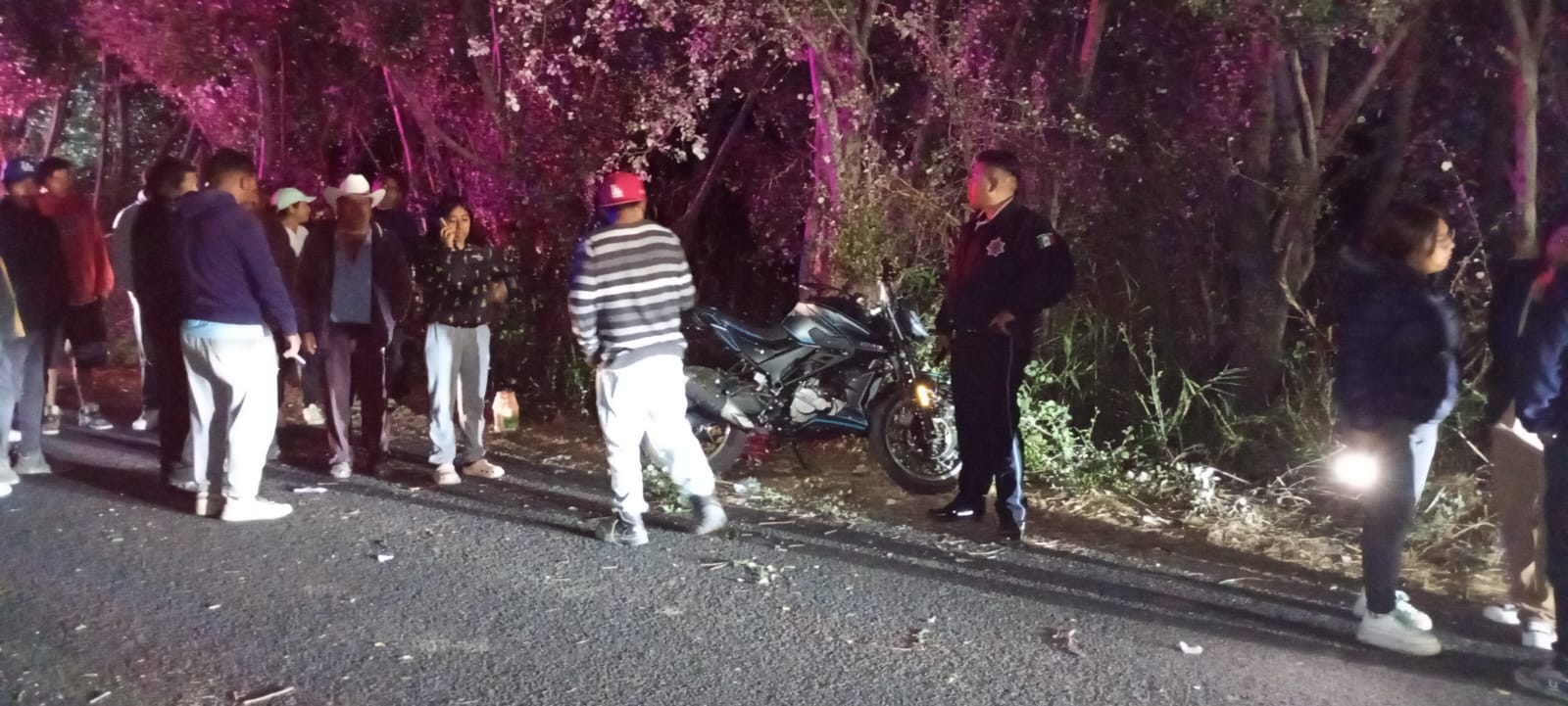 Joven de 15 años muere en accidente de motocicleta en Nativitas; su acompañante resultó gravemente herido