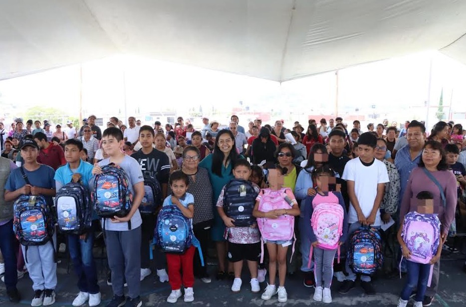 Inicia el cuarto año de entrega de apoyos escolares en Atlixco