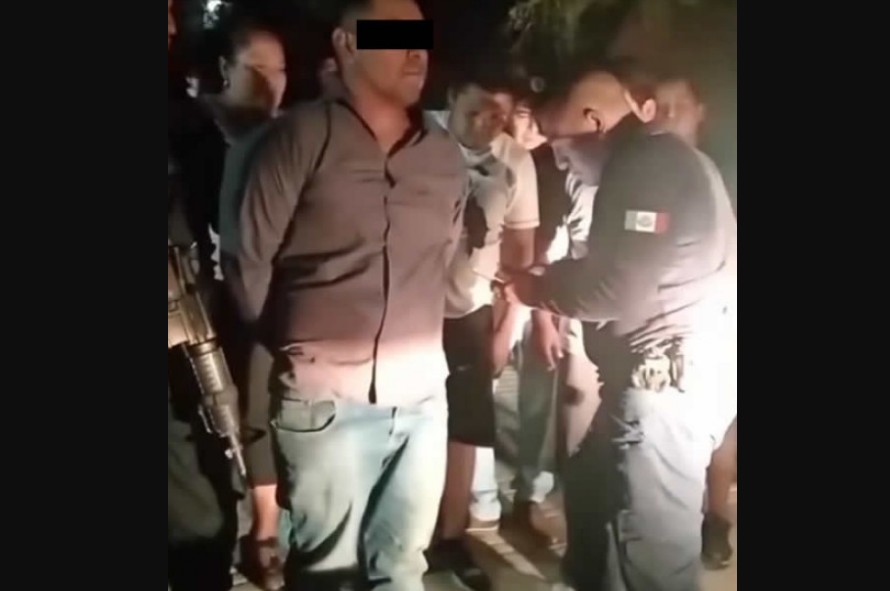 Foto: Cortesía Vecinos de Xaltepec detienen a presunto espía de viviendas