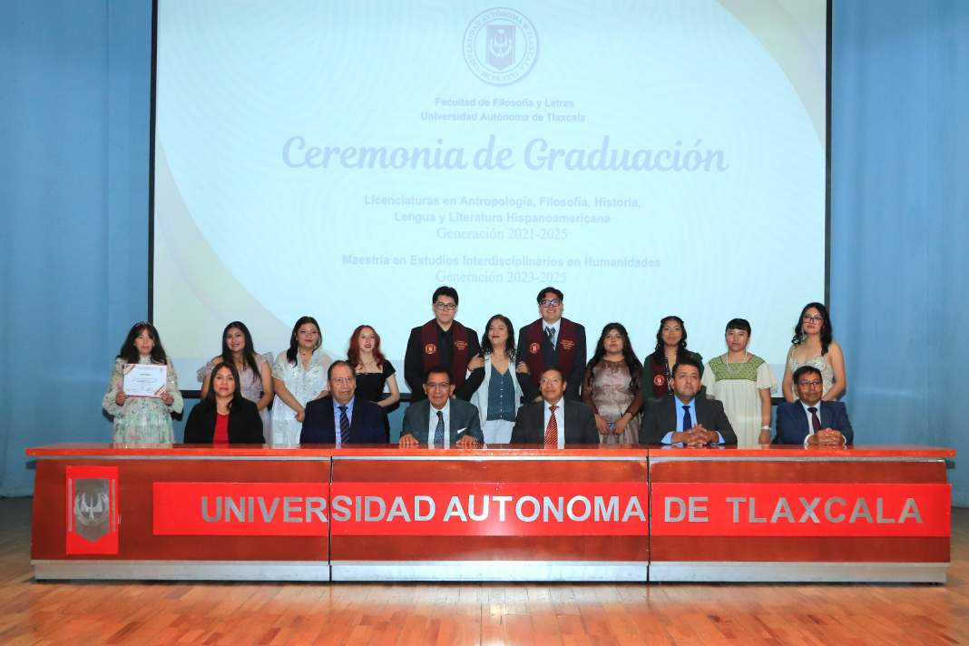 Foto: Cortesía UATx celebra graduación de licenciaturas y maestrías con excelencia educativa