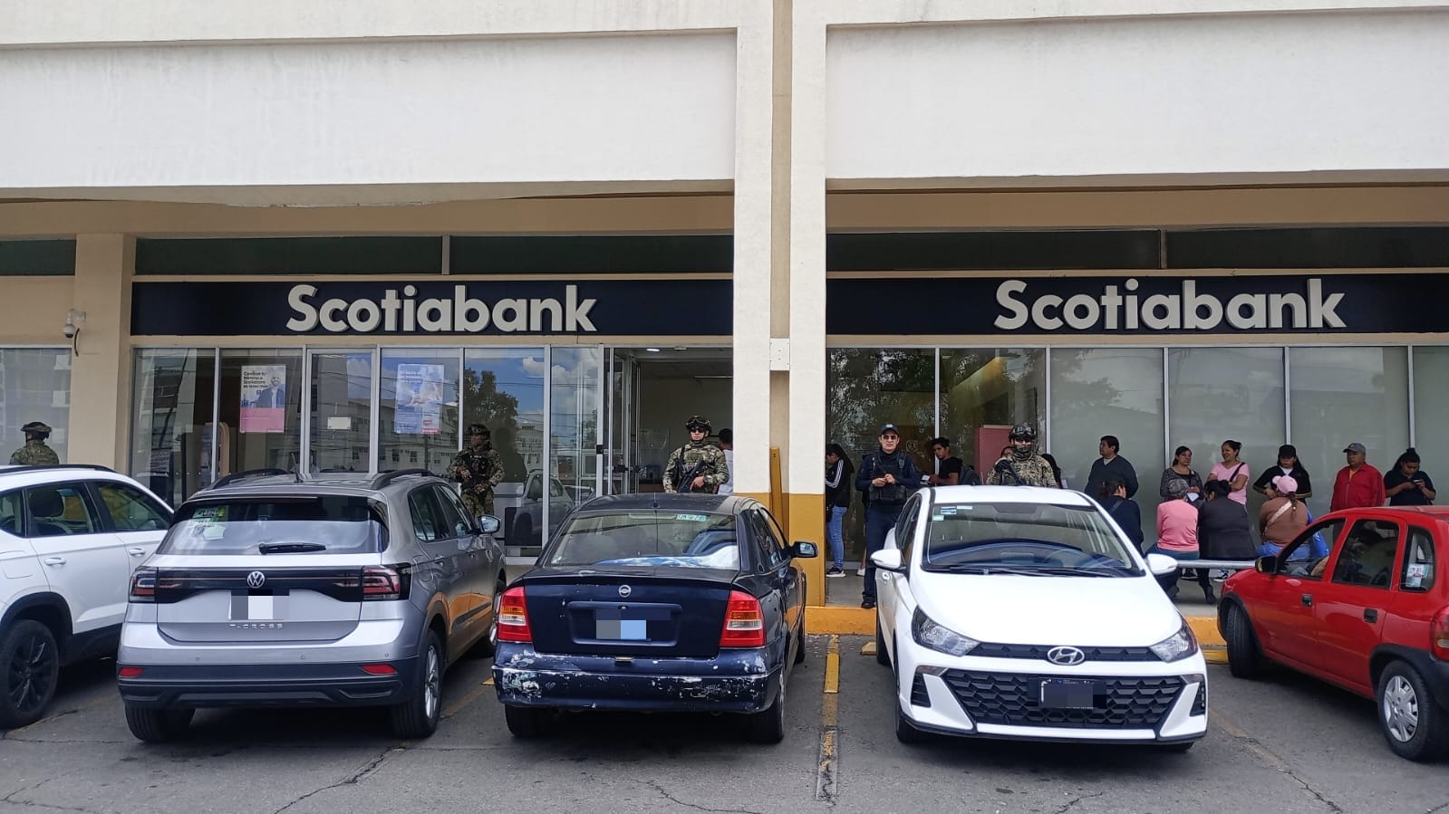 Comunicado oficial SSC de Cuautlancingo realiza operativo de protección a cuentahabientes en Cruz del Sur