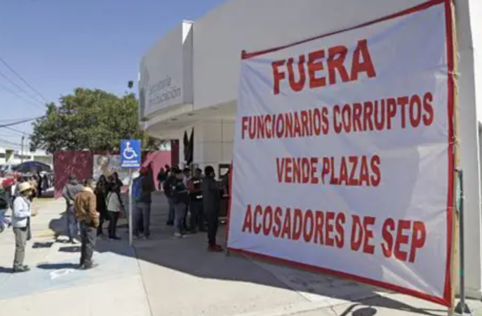 Foto: Cortesía SEPE alerta sobre extorsiones a egresados para venta de plazas docentes en Tlaxcala