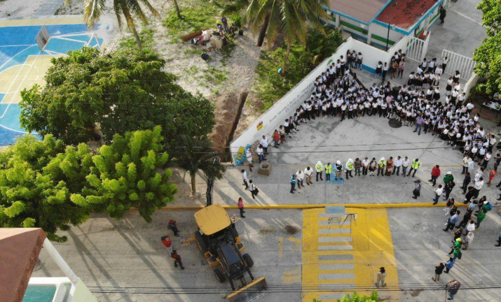 Foto: Cortesía SEQ niega cierre de secundaria frente al mar y promete rehabilitación