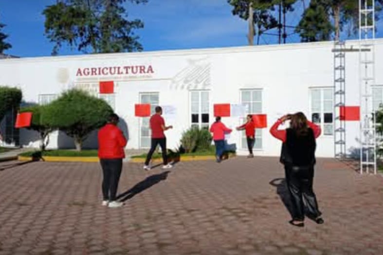 Foto: Cortesía Trabajadores de CADER Huamantla denuncian acoso laboral y exigen justicia