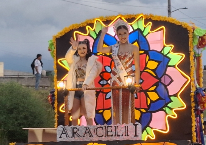 Foto: Cortesía Ni la lluvia impidió desfile de burladeros en Huamantla