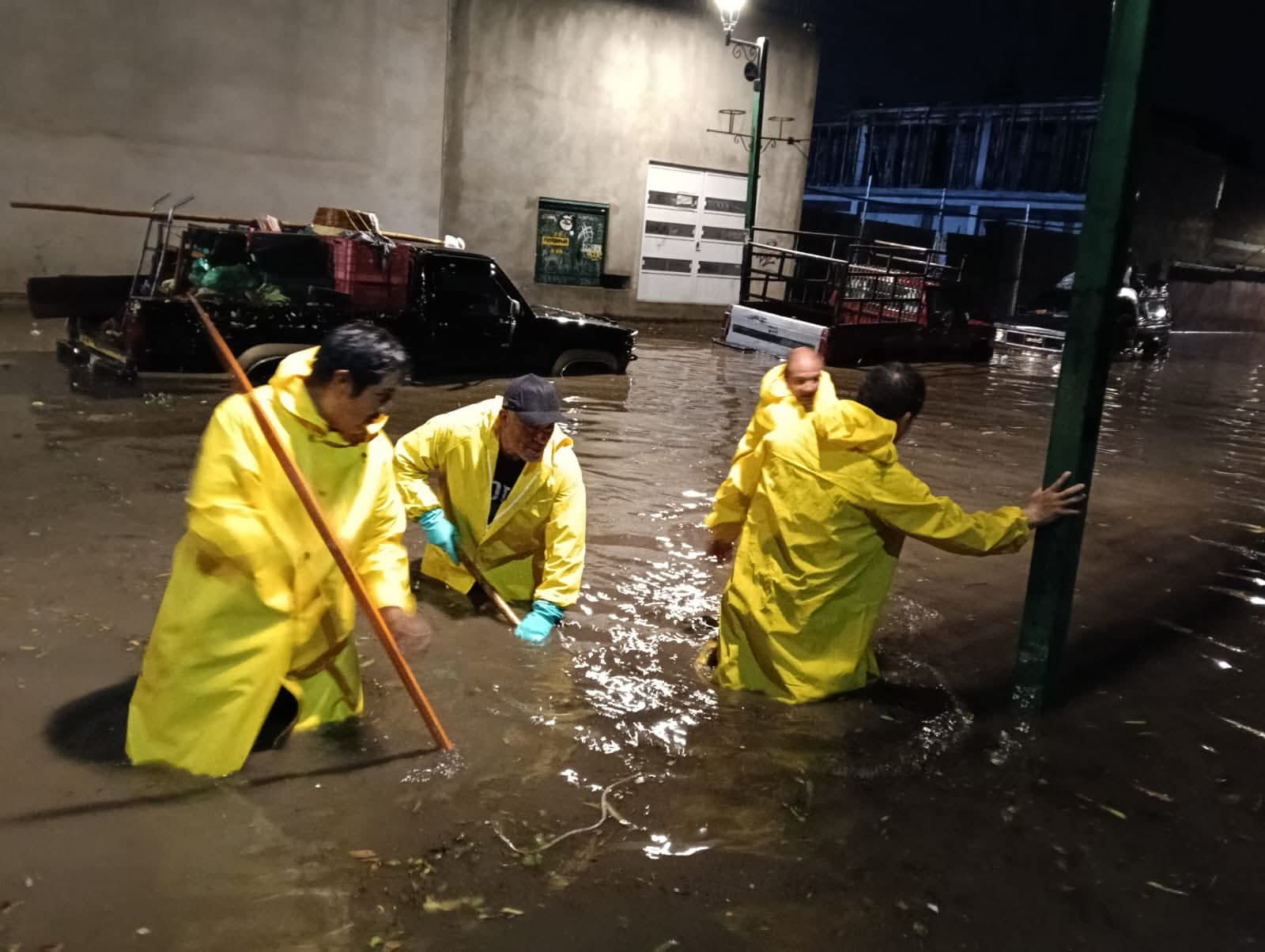 Foto: Cortesía Lluvia vuelve a rebasar al Ayuntamiento Capitalino