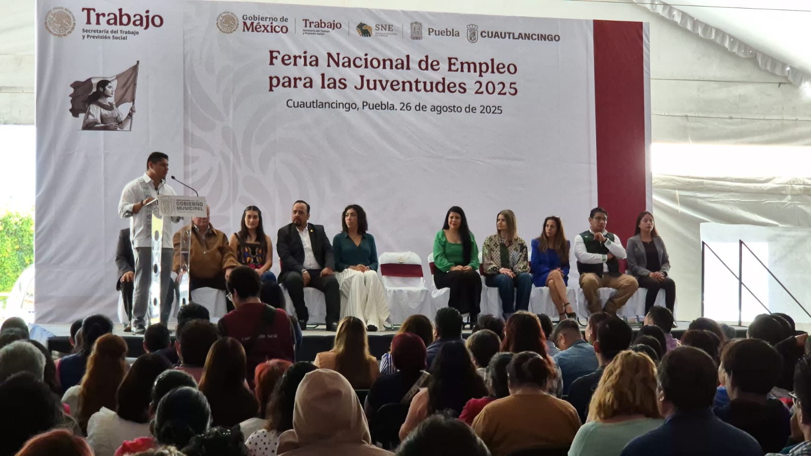 Cuautlancingo impulsa oportunidades laborales para jóvenes con Feria del Empleo 2025