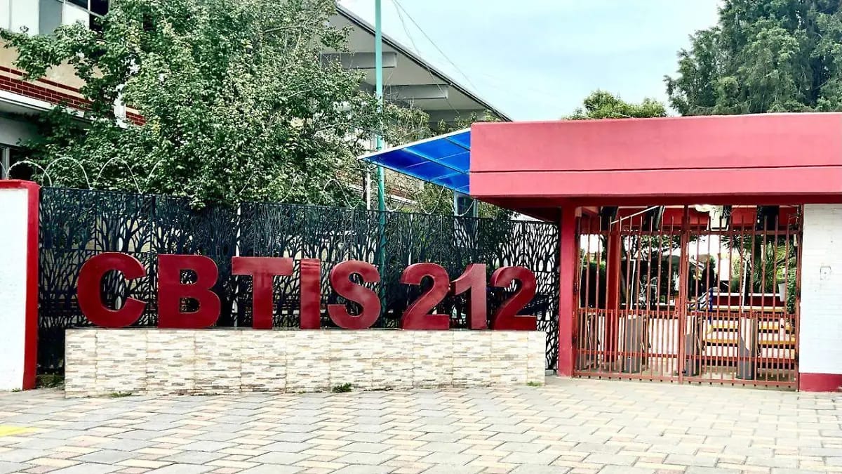 Foto: Cortesía Asaltan a mano armada dentro del CBTis de Tetla; se llevan la venta de uniformes