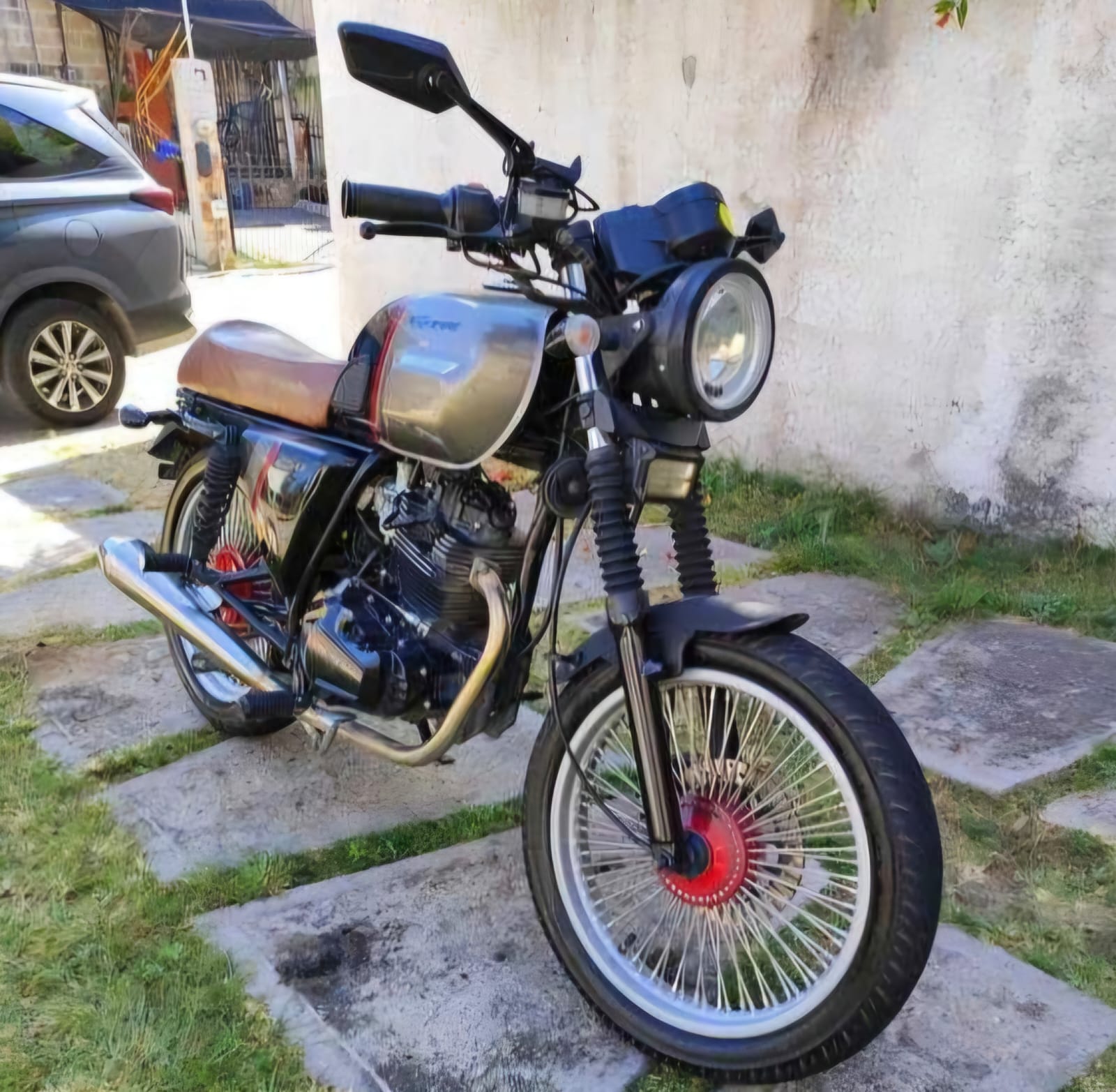 Recupera Policía Municipal de Coronango motocicleta con reporte de robo en San Francisco Ocotlán