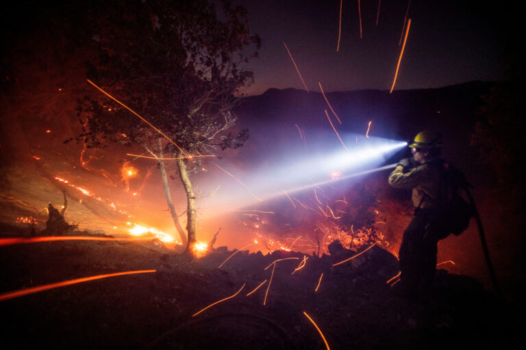 Foto: Cortesía Gobernador de California agradece apoyo enviado de Sheinbaum para combatir incendios