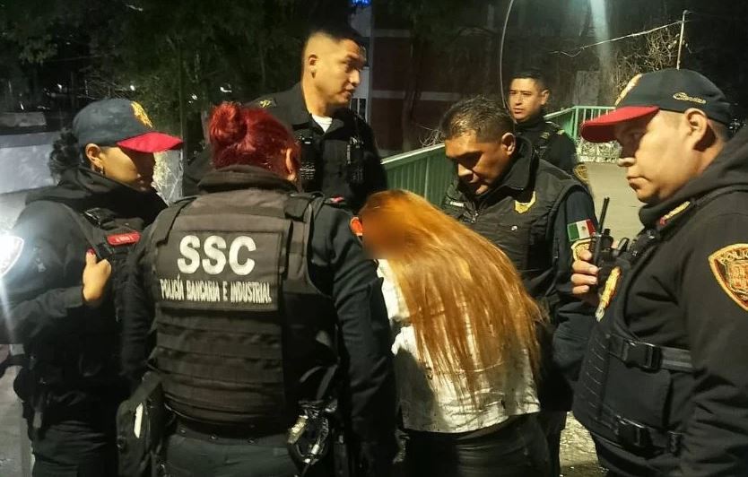 Foto: Cortesía Policías héroes en Tlalpan salvan a joven que intentaba lanzarse de un puente