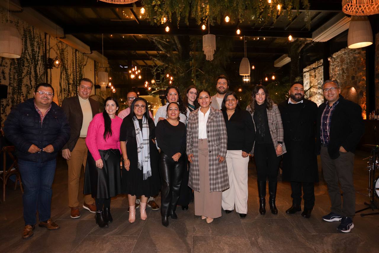 Comunicado oficial Refuerza Lupita Cuautle lazos con el periodismo poblano y reconoce su labor