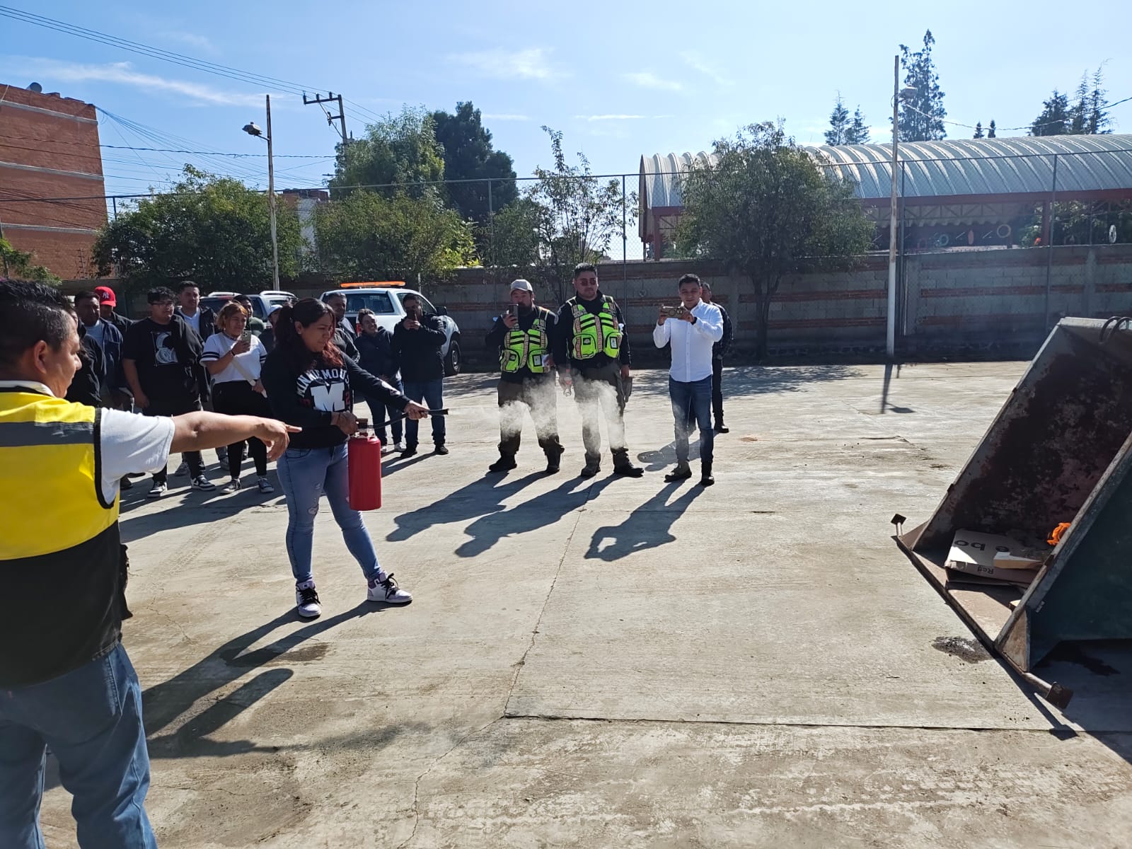 Comunicado oficial La dirección de Protección Civil de Cuautlancingo imparte capacitación en primeros auxilios