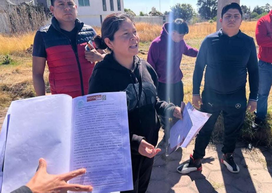 Vecinos denuncian a exalcalde Rodrigo Cuahutle por despojo y daños