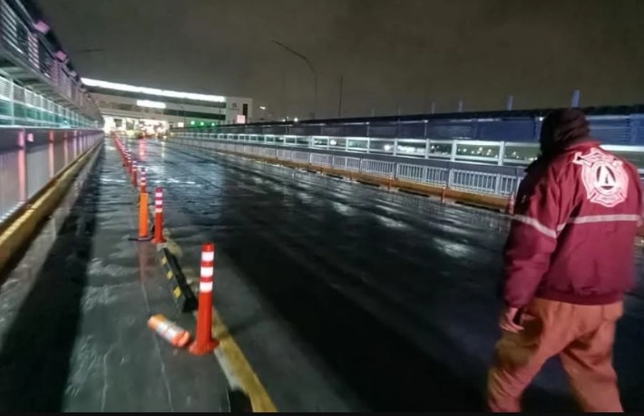 Foto: Cortesía Cierran puentes internacionales en Tamaulipas y Nuevo León por hielo negro