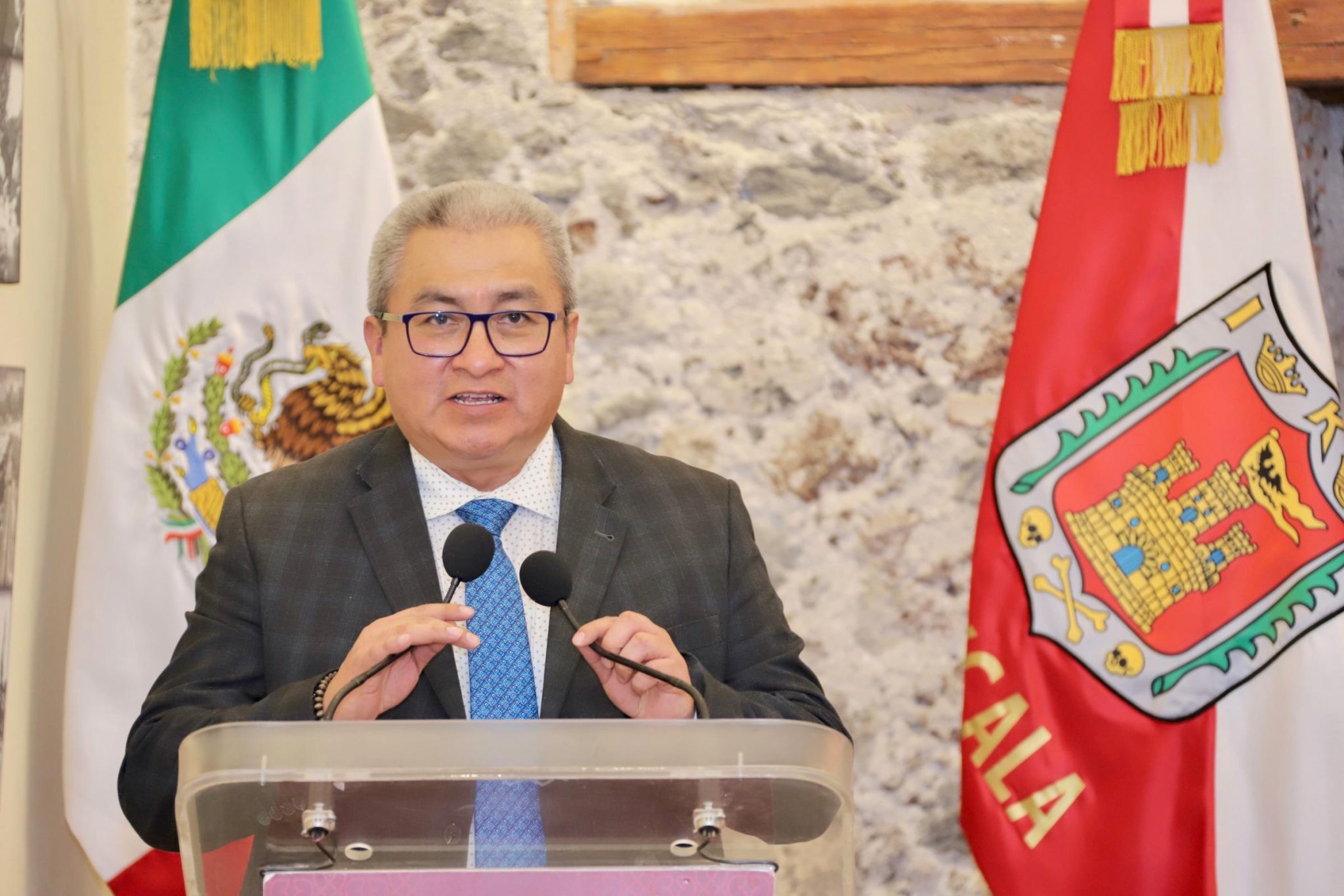 Gobierno de Tlaxcala gestionará becas en España para docentes y estudiantes