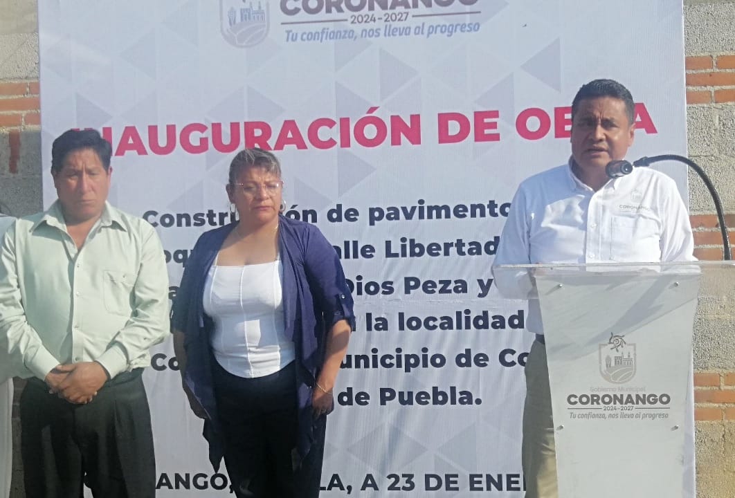 Por: Cortesía Lula Pineda Inaugura presidente de Coronango adoquinamiento de calle Libertad Norte