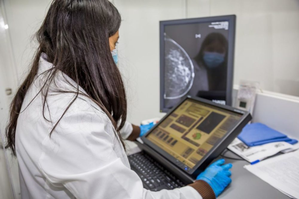 SMDIF refuerza campaña de mastografías gratuitas en Puebla