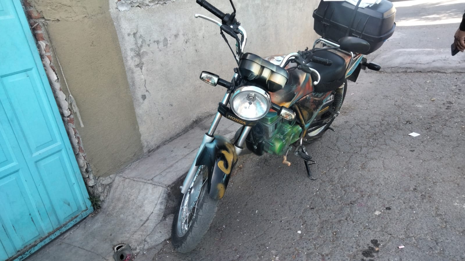 Comunicado oficial La SSCYPC de Cuautlancingo aseguró una camioneta en aparente abandono y una motocicleta con reporte de robo