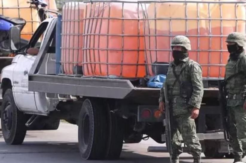 Foto: Cortesía Fuerzas federales detienen a 6 presuntos huachicoleros y aseguran más de 63,000 litros de combustible
