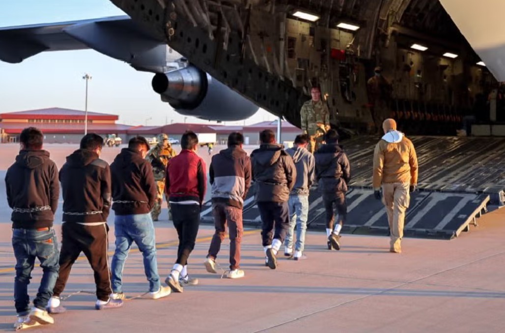 Foto: Cortesía México desmiente restricción a avión militar de EE.UU. con migrantes