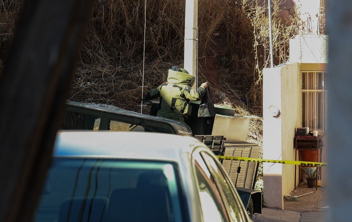 Foto: Cortesía Ejército asegura granada en hospital del IMSS en Tecomán, Colima