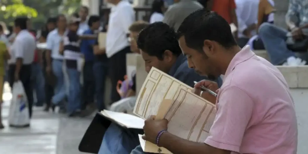 Por: Especial Reciben 25 mil tlaxcaltecas sin empleo al año nuevo