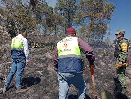 Por: Cortesía Protección Civil de Tlaxcala controla incendios y exhorta al uso seguro de pirotecnia
