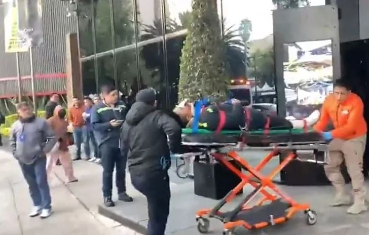 Foto: Cortesía Accidente en la Bolsa Mexicana de Valores: trabajador cae desde 8 metros
