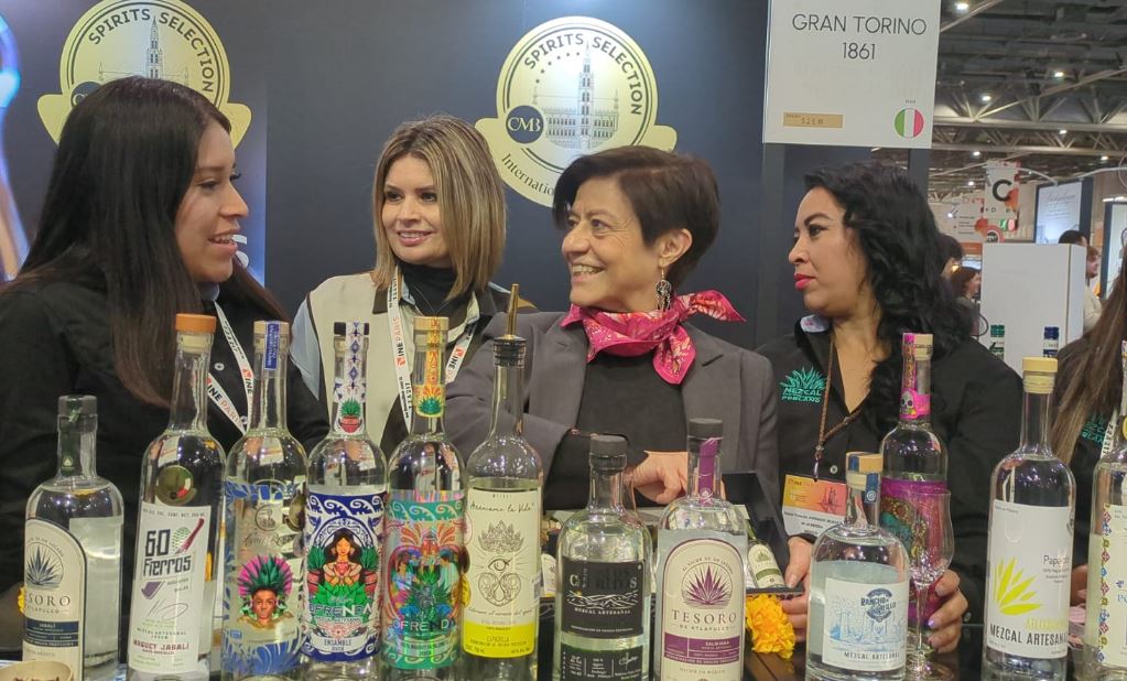Foto: Cortesía Puebla brilla en Wine Paris 2025 con sus mezcaleros y destilados premiados
