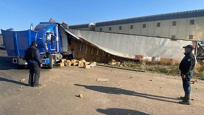Foto: Cortesía Accidente entre tractocamión y tren en Huamantla deja daños materiales, pero sin víctimas