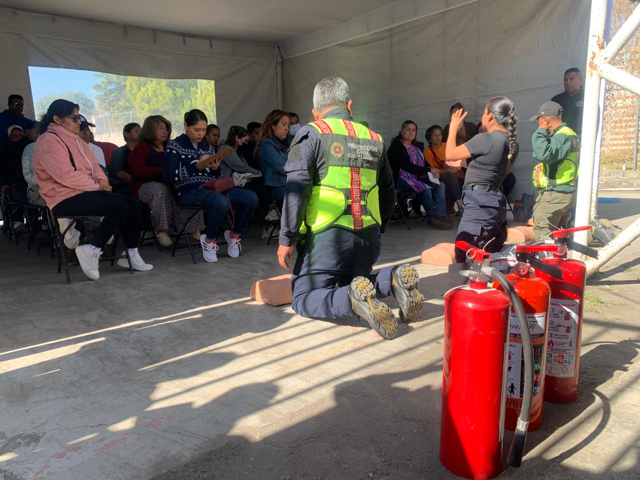Comunicado oficial La dirección de Protección Civil y Bomberos de Cuautlancingo imparten curso gratuito de brigadas multifuncionales