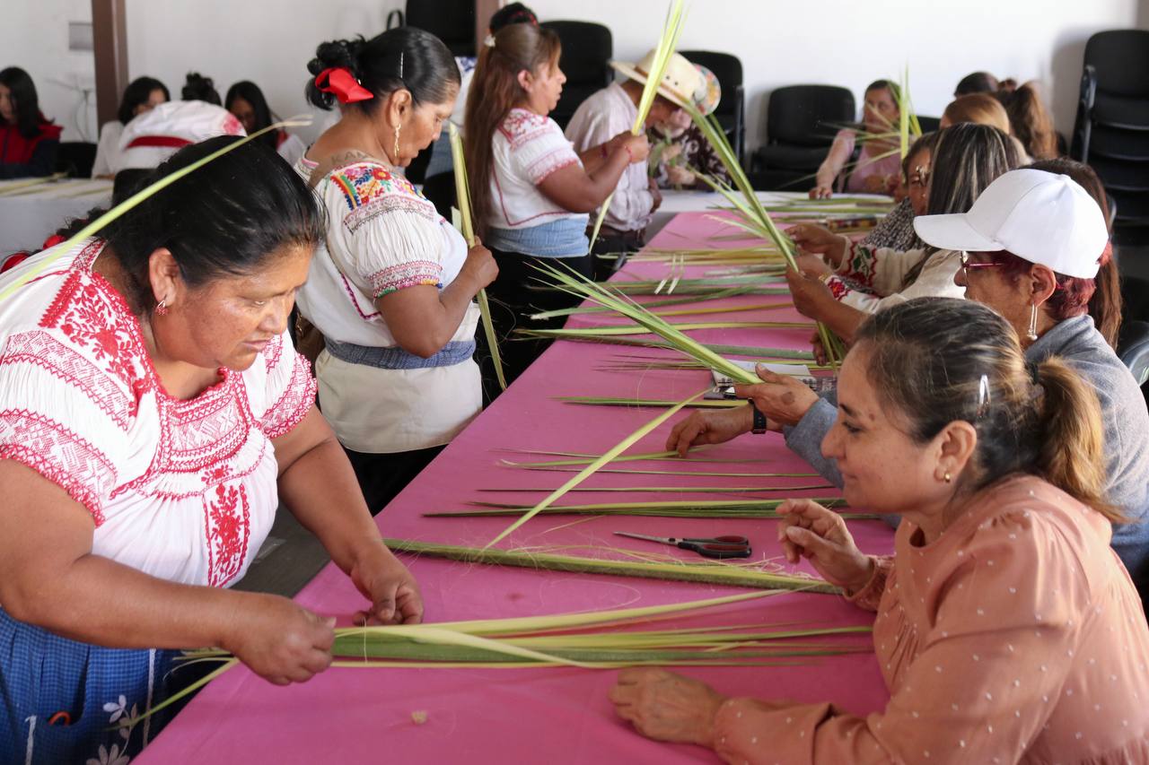 Por: Cortesía Lula Pineda Inician talleres de conservación de conocimientos y artes ancestrales en San Andrés Cholula