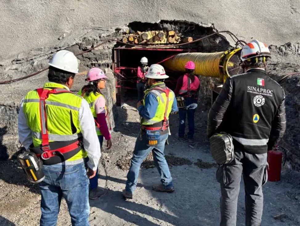 Foto: Cortesía Concluye el rescate de los mineros en El Pinabete, Coahuila