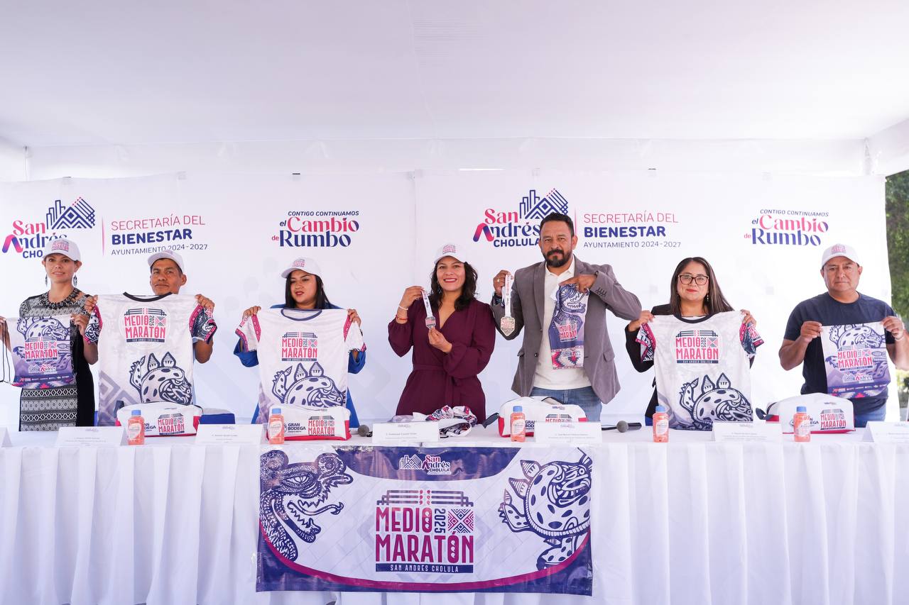 Comunicado oficial Invita Lupita Cuautle al Medio Maratón San Andrés Cholula 2025 con la Presentación de la Medalla y Kit