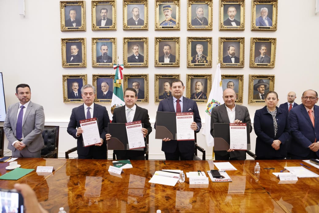Foto: Cortesía Gobernador de Puebla firma 'Pacto a Favor del Empleo' con empresarios y sindicatos