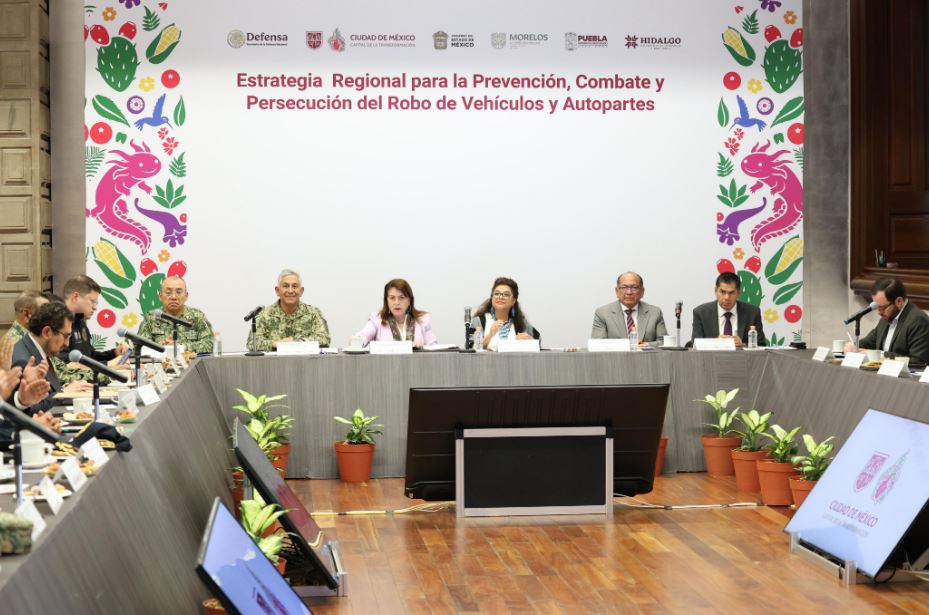 Foto: Cortesía Reunión para combatir el robo de vehículos