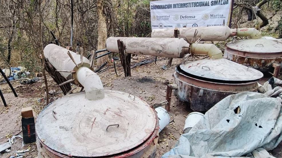 Foto: Cortesía Desmantelan laboratorios de drogas y plantío de marihuana en Sinaloa