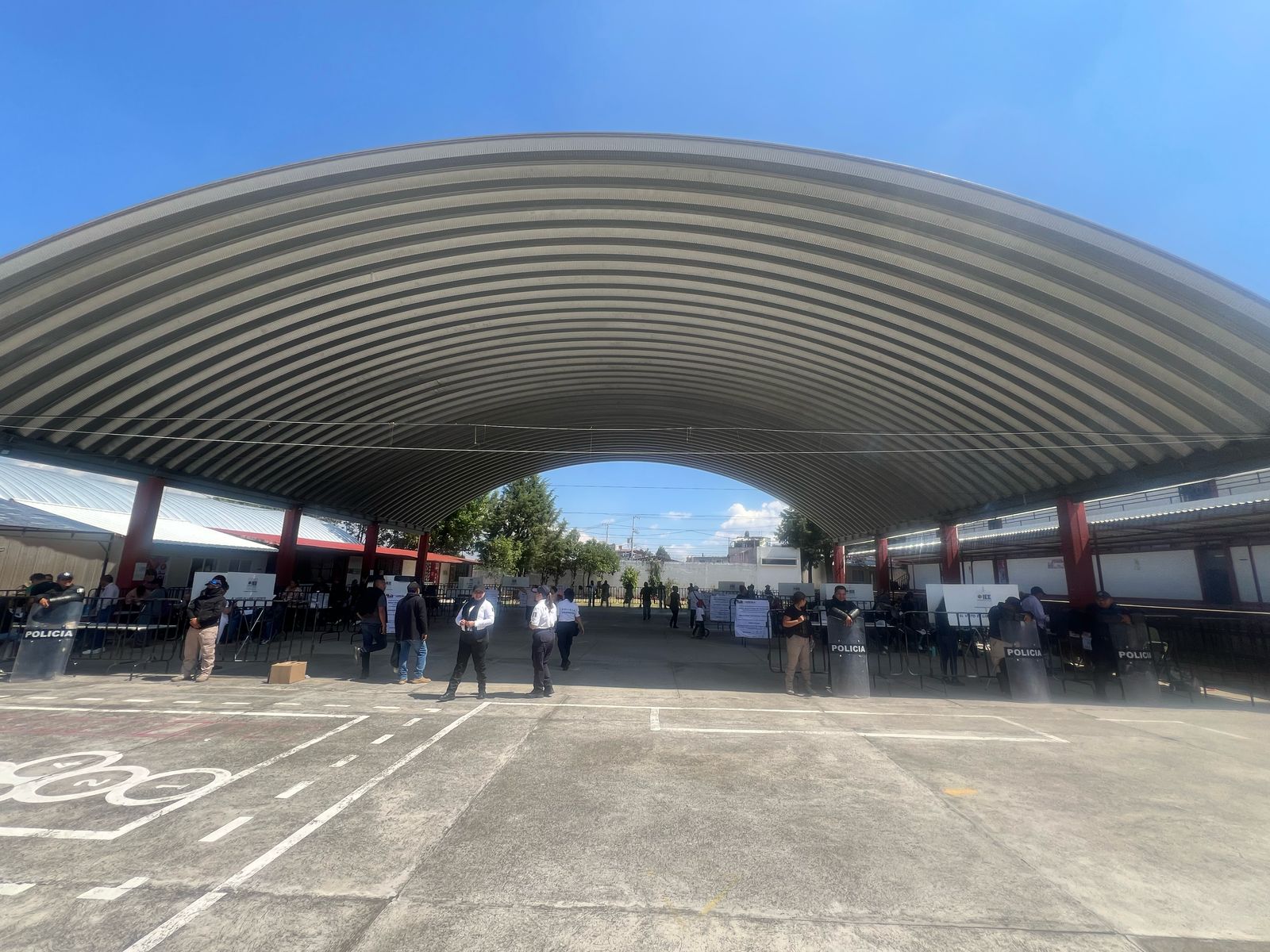 Por: Cortesía Lula Pineda Con seguridad reforzada y alta participación, inicia jornada electoral extraordinaria en Momoxpan