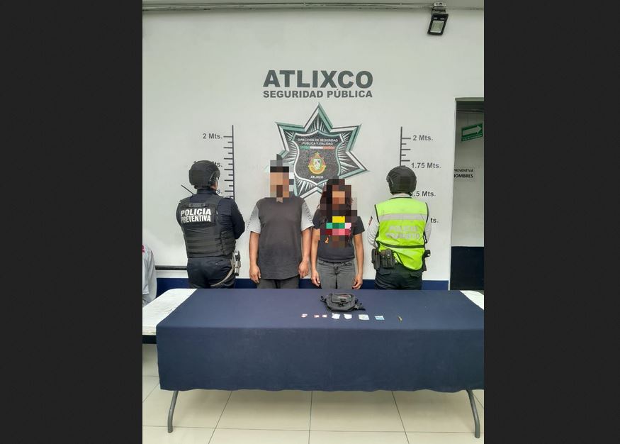 Foto: Cortesía Policía de Atlixco detiene a dos hombres con drogas en operativo