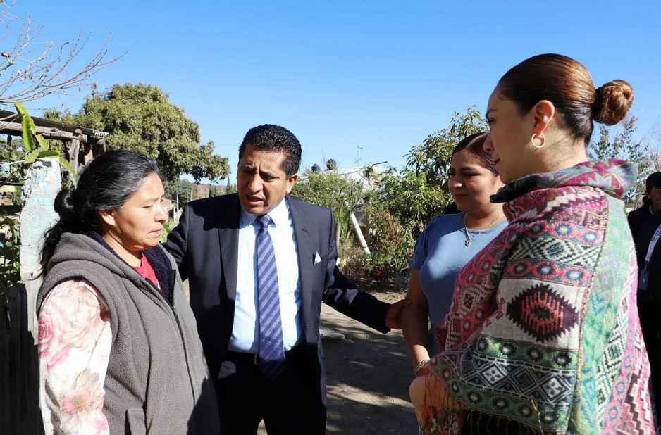 Foto: Cortesía DIF Puebla acompaña a familia de menor acosado en transporte público