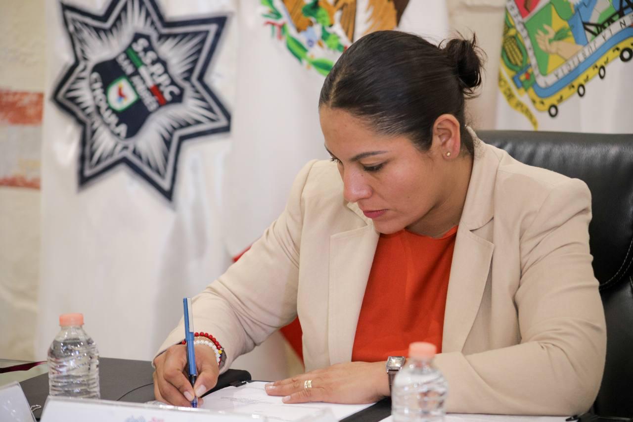 Comunicado oficial Lupita Cuautle firma convenio de colaboración en beneficio de la Policía de San Andrés Cholula