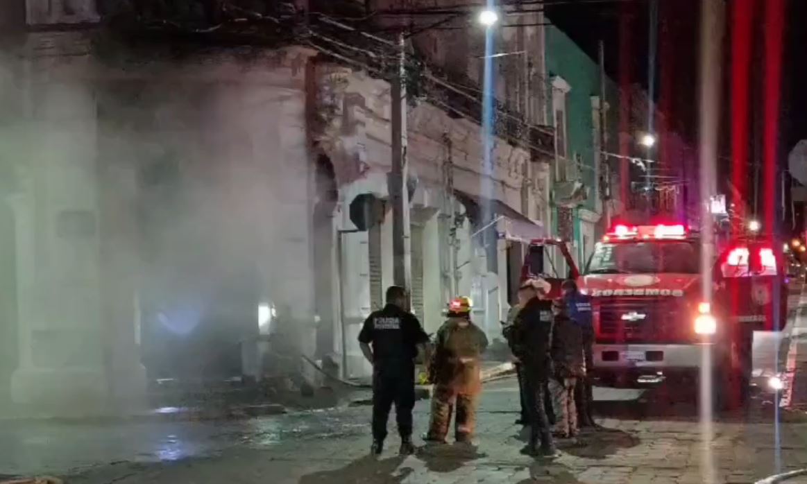 Foto: Cortesía Fuerte incendio consume negocio de bicicletas eléctricas en Atlixco