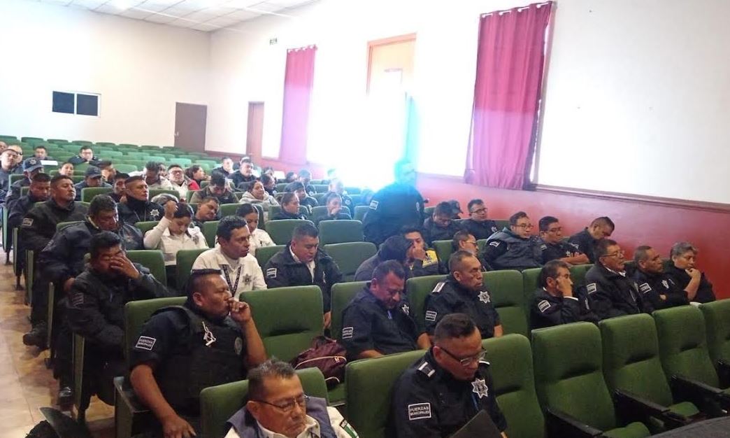 Foto: Cortesía Policías de Atlixco refuerzan habilidades en detención en flagrancia