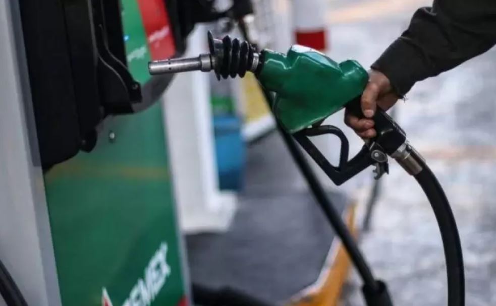 Foto: Cortesía Gobierno de México firma acuerdo para estabilizar el precio de la gasolina