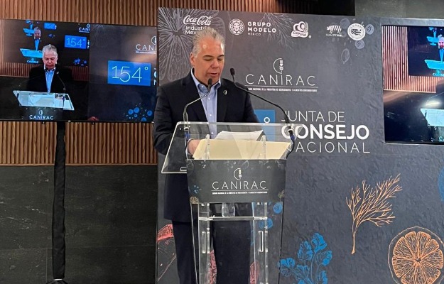 Foto: Cortesía Reeligen a Ignacio Alarcón para presidir la CANIRAC