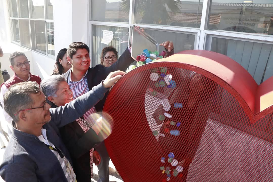 Comunicado oficial SMDIF de Cuautlancingo impulsa la ayuda social y el reciclaje con el "Tapatón"