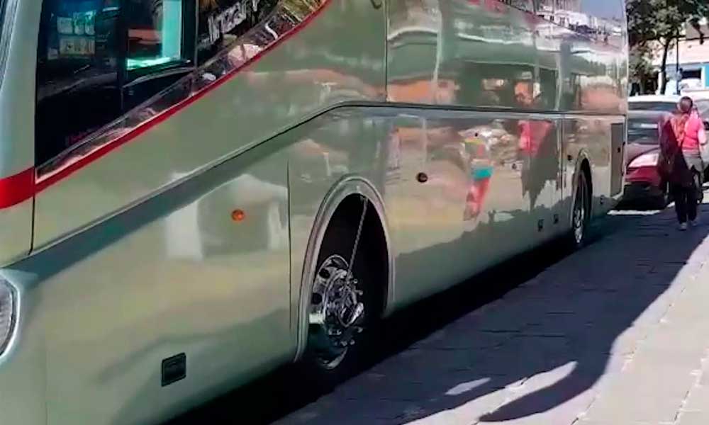 Foto: Cortesía Ajustarán estacionamiento de autobuses turísticos en Analco para mejorar movilidad